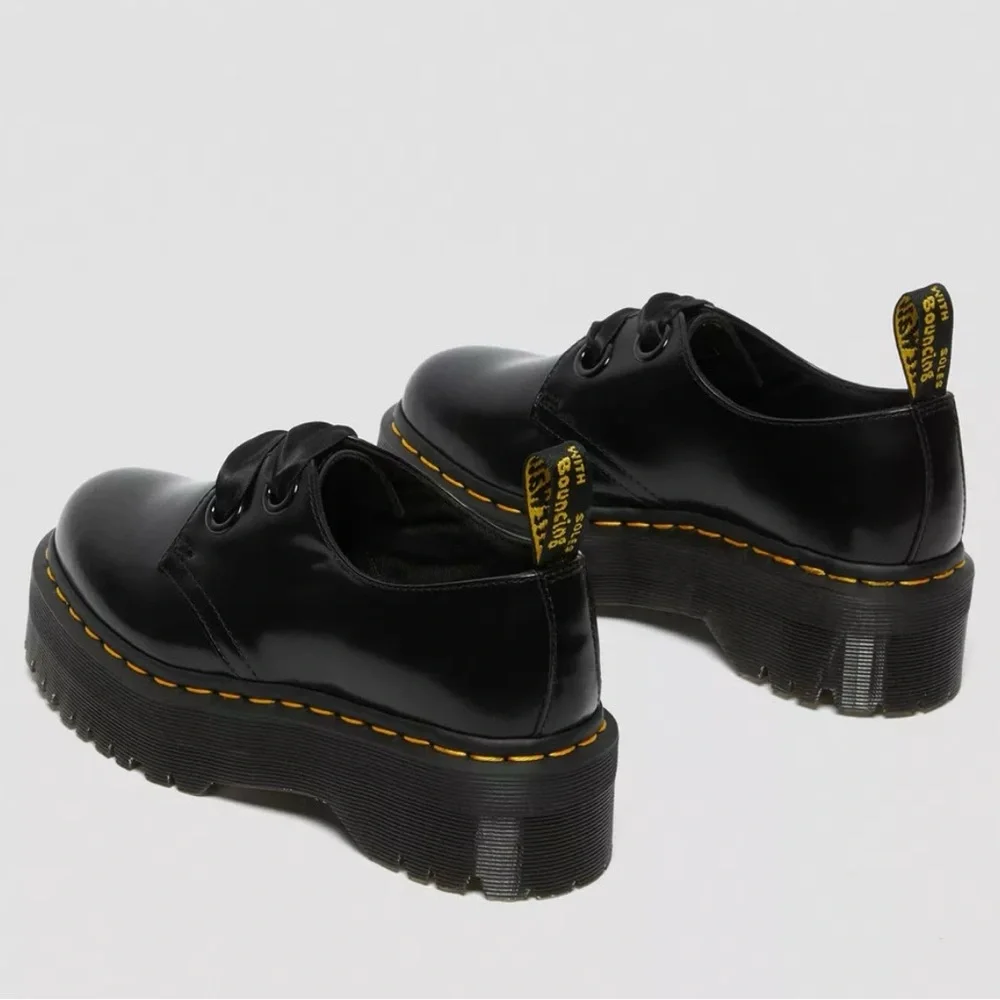 Dr. Martens Holly Black Platform Shoes Women’s 10 - Picture 3 of 7